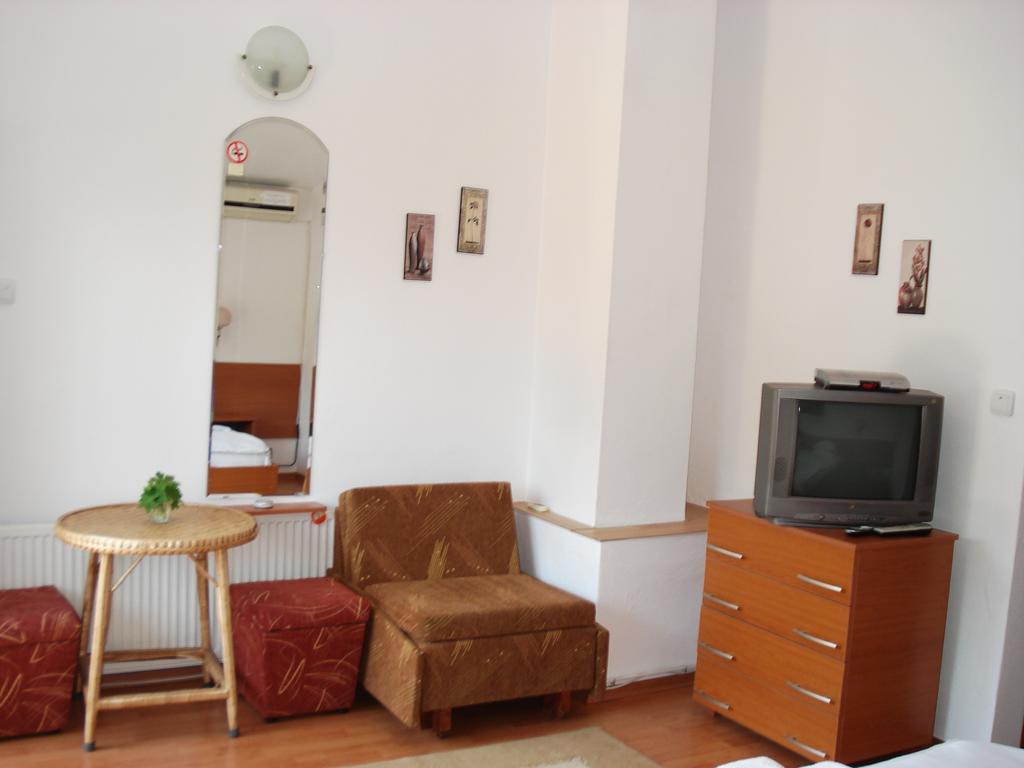 Villa Exotica Μπαλτσίκ Δωμάτιο φωτογραφία