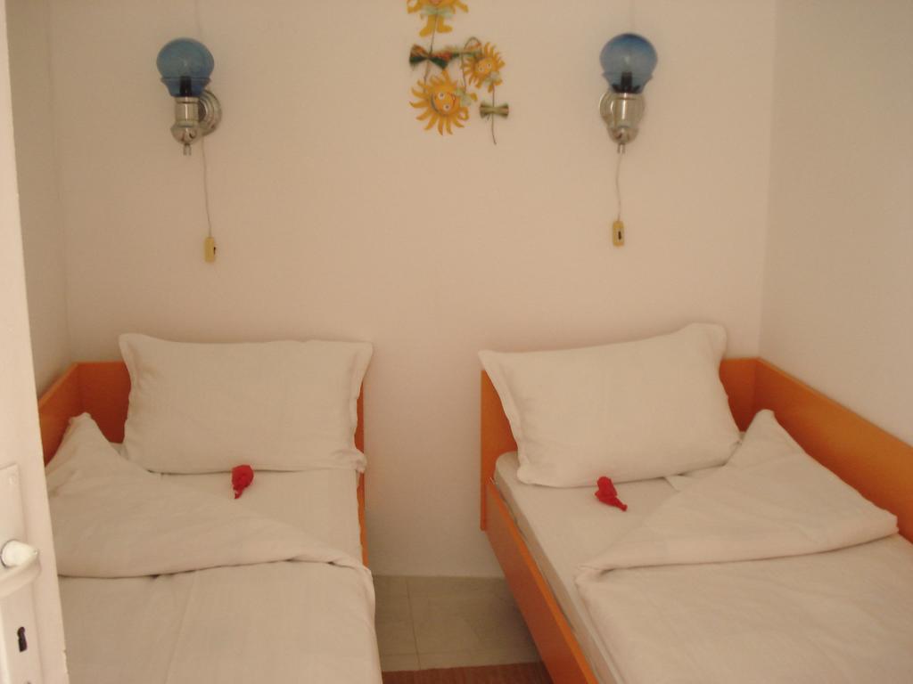 Villa Exotica Μπαλτσίκ Δωμάτιο φωτογραφία